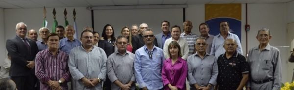Conselheiros do Senac e diretores da Fecomércio na inauguração